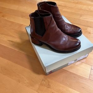 A.S.98 brand leather ankle boots